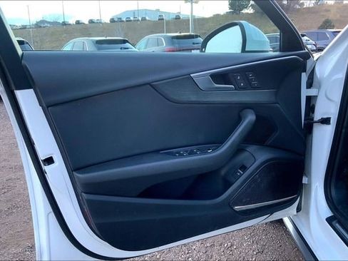 Used 2017 Audi A4 2.0T allroad Premium Plus w/ Premium Plus Package image 26
