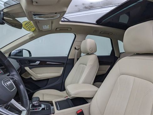 Used 2019 Audi Q5 Prestige w/ Prestige Package image 3