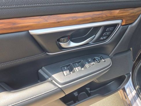 Used 2020 Honda CR-V Touring image 14