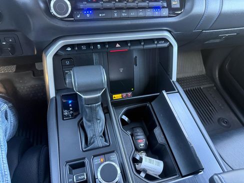 Used 2025 Toyota Tundra Platinum AWD/4WD image 19