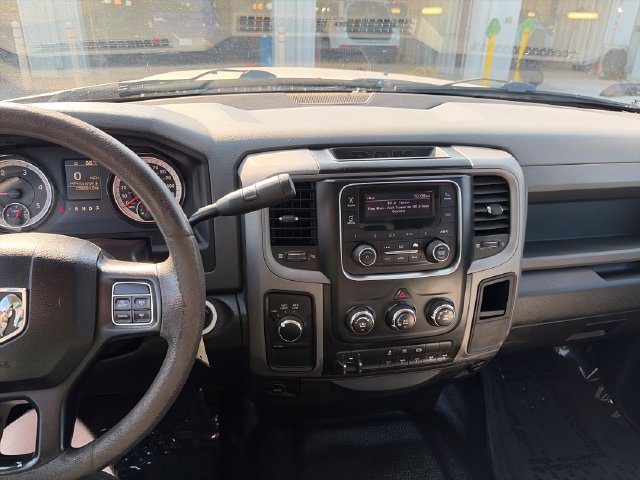 Used 2017 RAM 3500 Tradesman w/ Chrome Appearance Group AWD/4WD image 17