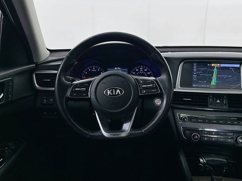 Used 2019 Kia Optima SX image 17
