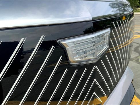 New 2026 Cadillac Vistiq Premium Luxury image 37