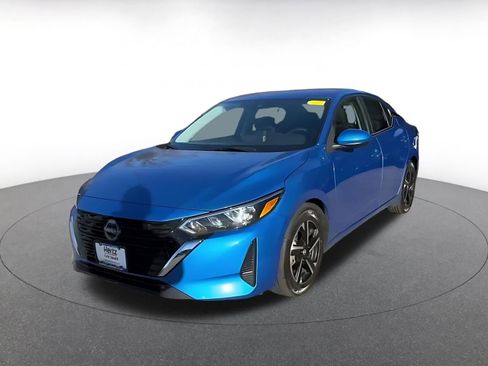 Used 2024 Nissan Sentra SV image 7