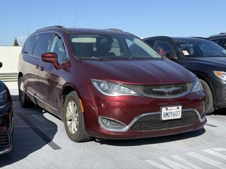 Used 2017 Chrysler Pacifica Touring-L video 1