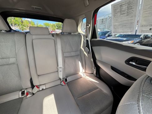 Used 2025 Nissan Rogue SV AWD/4WD image 39