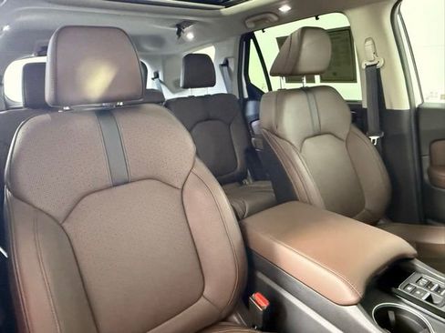 Used 2025 Honda Pilot Elite image 59