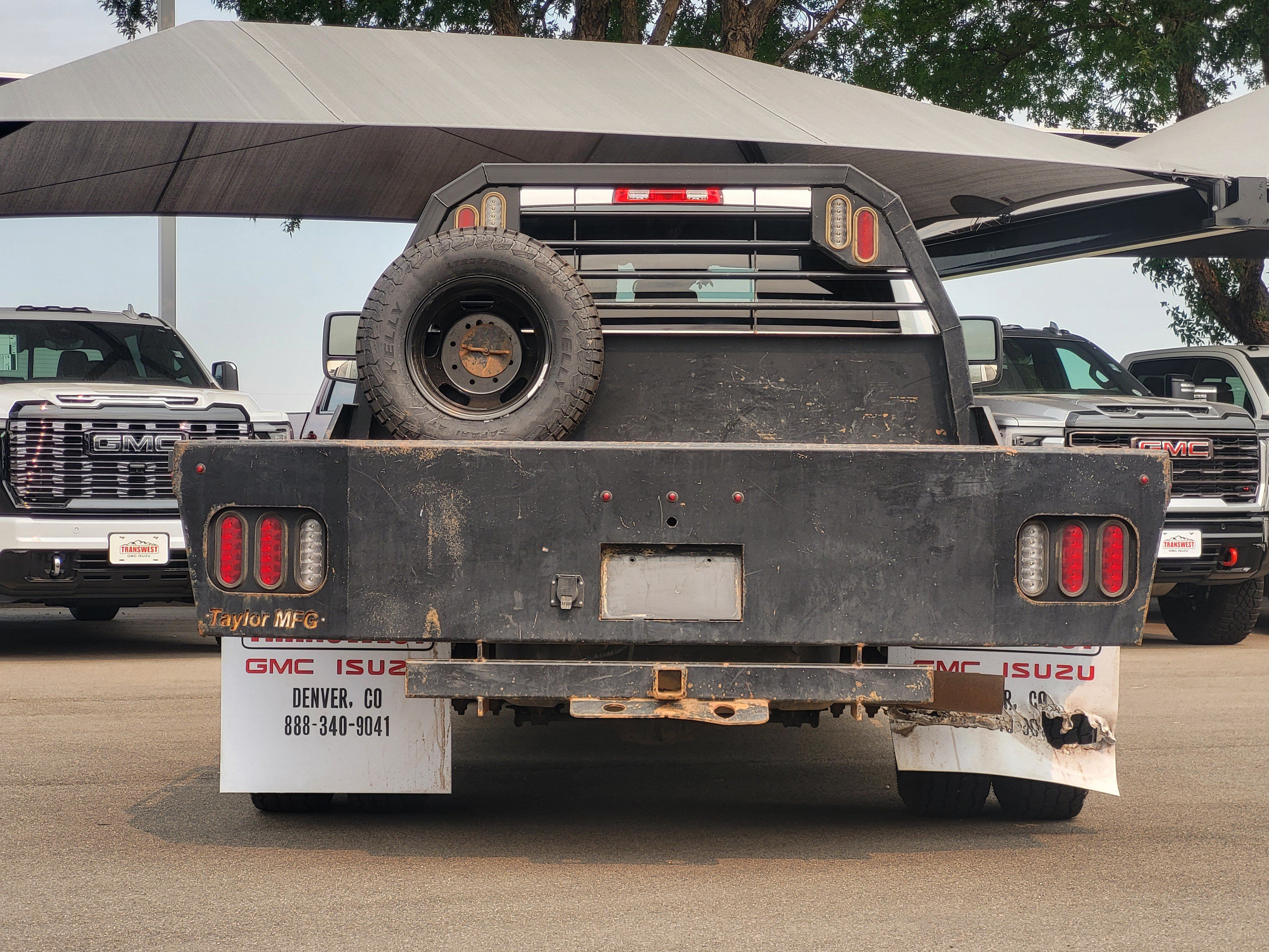 Used 2024 RAM 3500 Tradesman w/ Chrome Appearance Group AWD/4WD image 6