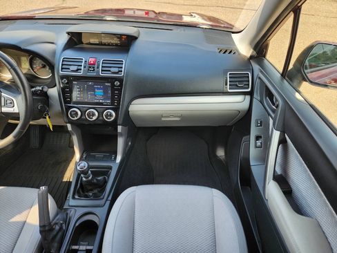 Used 2017 Subaru Forester 2.5i Premium w/ Protection Package #1 AWD/4WD image 17
