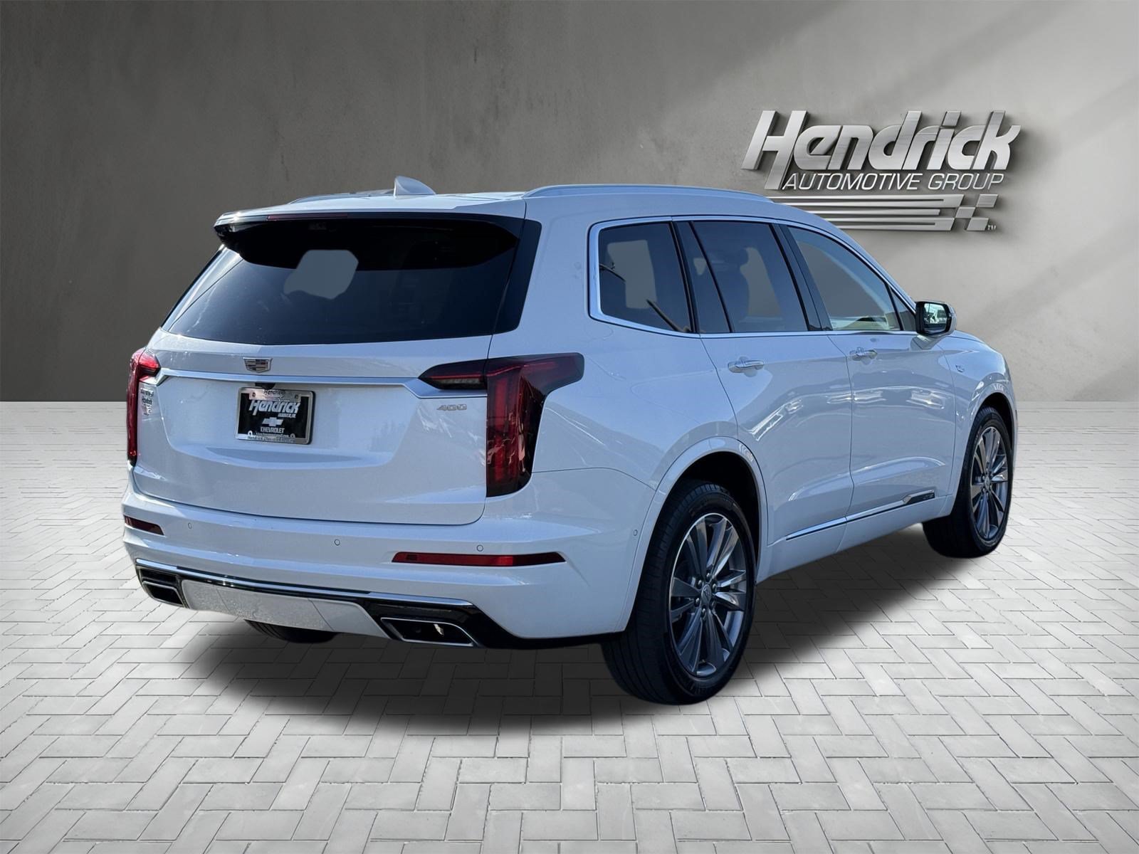 Used 2025 Cadillac XT6 Premium Luxury w/ Technology Package FWD image 10