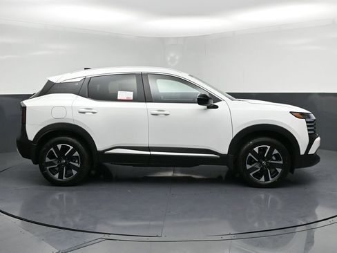 New 2026 Nissan Kicks SV w/ SV Premium Package AWD/4WD image 26