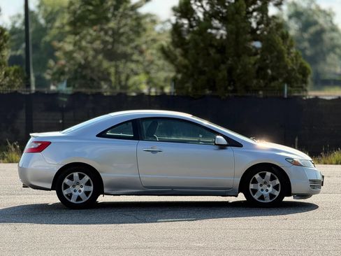Used 2010 Honda Civic LX image 7
