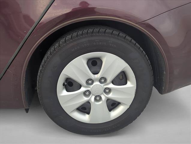 Used 2017 Kia Forte LX FWD image 7