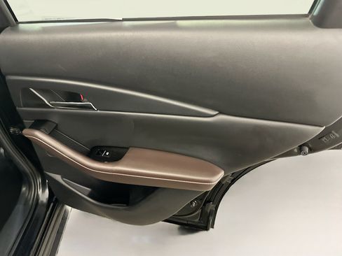 Used 2021 MAZDA CX-30 AWD 2.5 S w/ Premium Package image 33