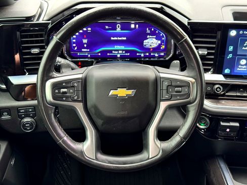 Used 2022 Chevrolet Silverado 1500 LTZ image 23
