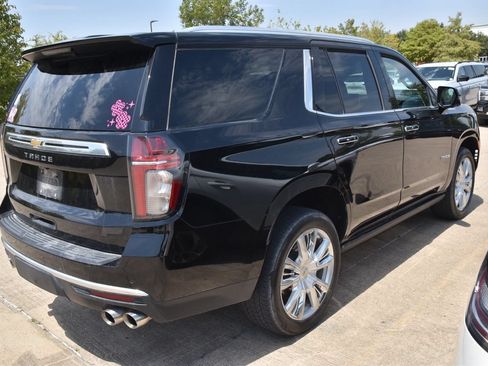 Used 2021 Chevrolet Tahoe High Country w/ Premium Package AWD/4WD image 5