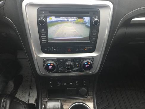 Used 2017 GMC Acadia Limited SLT AWD/4WD image 18