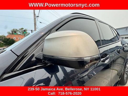 Used 2020 BMW X5 M50i w/ Premium Package AWD/4WD image 13