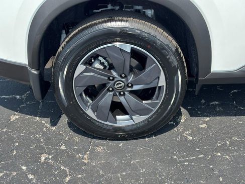 New 2026 Nissan Rogue SV image 4