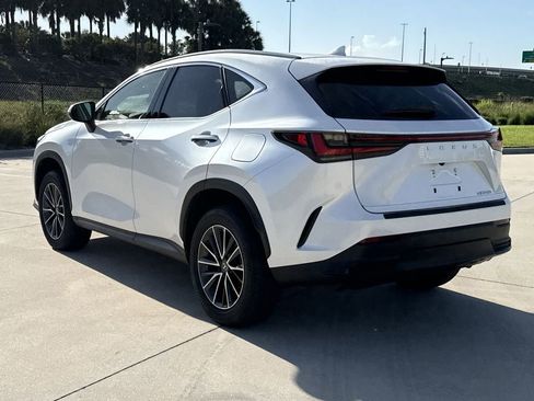 Used 2024 Lexus NX 250 FWD w/ Towing Package (2000 Lbs) image 10