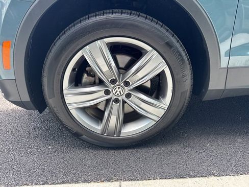 Used 2021 Volkswagen Tiguan SEL image 9