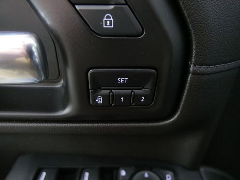 Used 2023 GMC Sierra 2500 Denali image 17