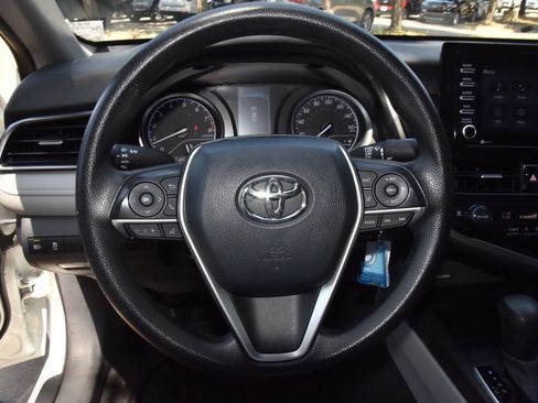 Used 2022 Toyota Camry LE FWD image 21