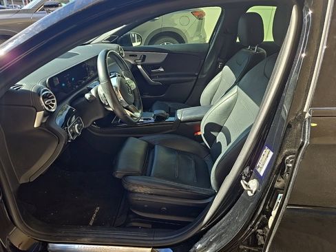 Used 2019 Mercedes-Benz A 220 image 4