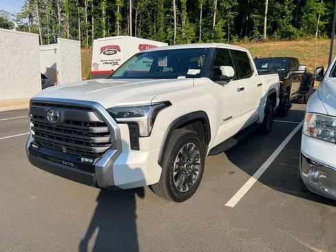 Used 2023 Toyota Tundra Limited AWD/4WD image 3