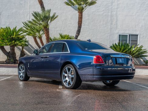 Used 2016 Rolls-Royce Ghost image 24
