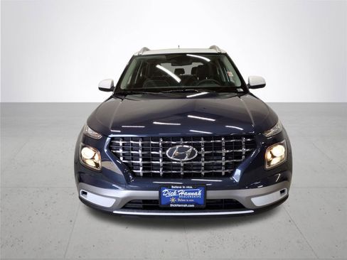 New 2026 Hyundai Venue SEL image 3