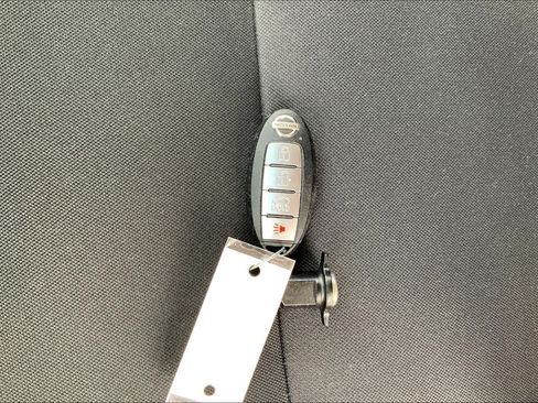 Used 2020 Nissan Versa S FWD image 14