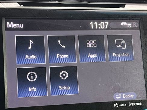 Used 2020 Toyota Camry XLE image 23