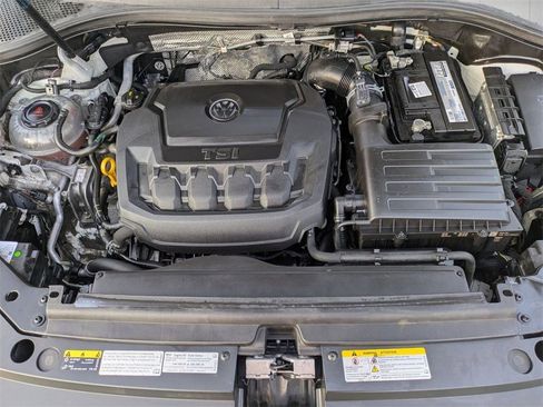 Used 2022 Volkswagen Tiguan SE image 31