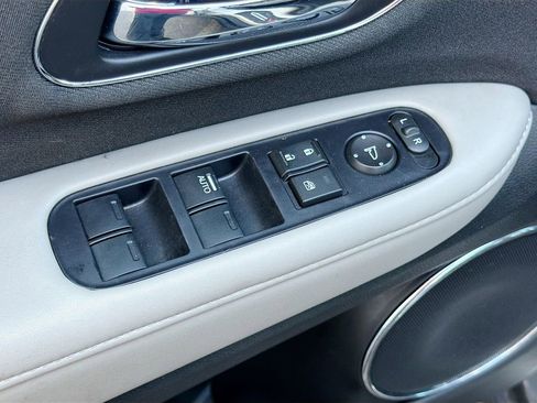 Used 2021 Honda HR-V EX image 17