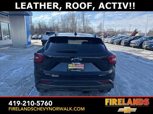 Certified 2025 Chevrolet Trax ACTIV w/ Sunroof Package image 3