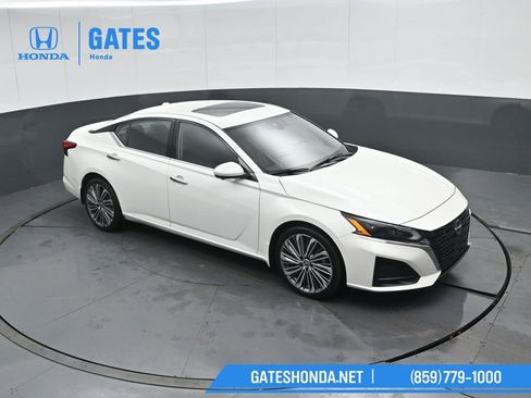Used 2023 Nissan Altima 2.5 SL image 53