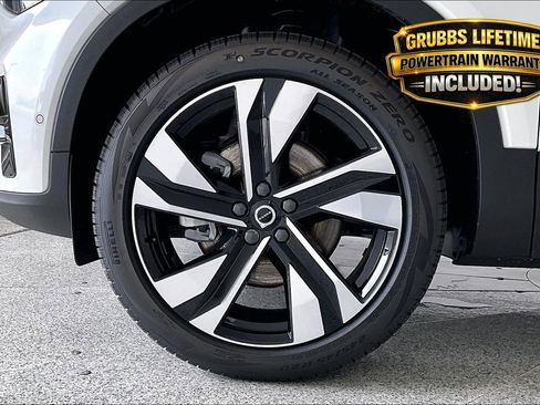 New 2026 Volvo XC40 B5 Plus w/ Protection Package Premier AWD/4WD image 41