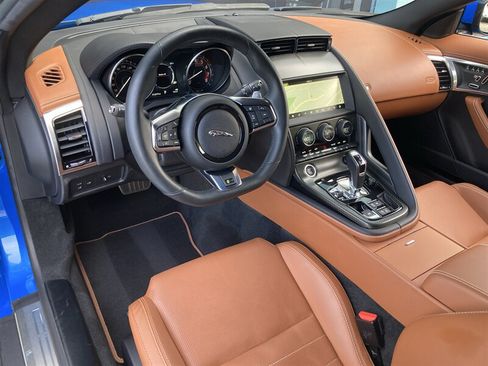 Used 2019 Jaguar F-TYPE R AWD/4WD image 18