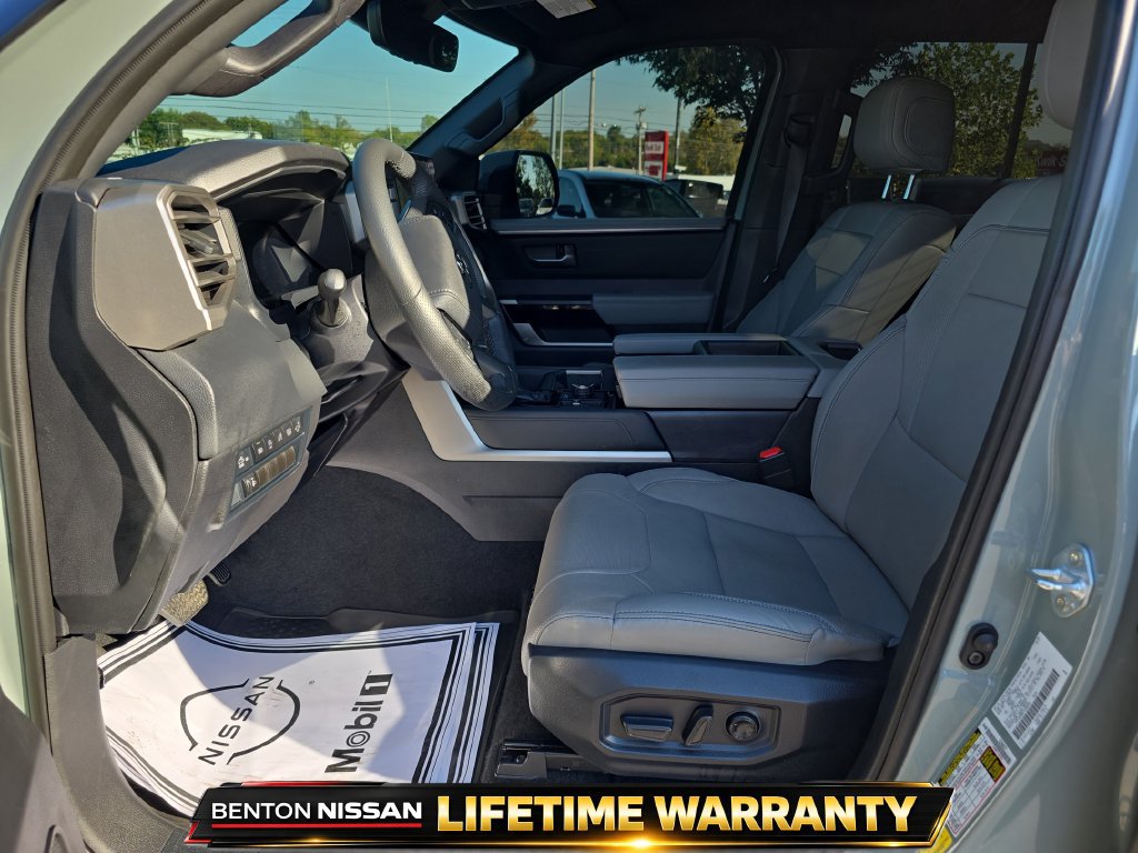 Used 2026 Toyota Tundra Limited AWD/4WD image 15