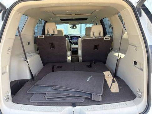 Used 2017 GMC Acadia Denali w/ Technology Package AWD/4WD image 10