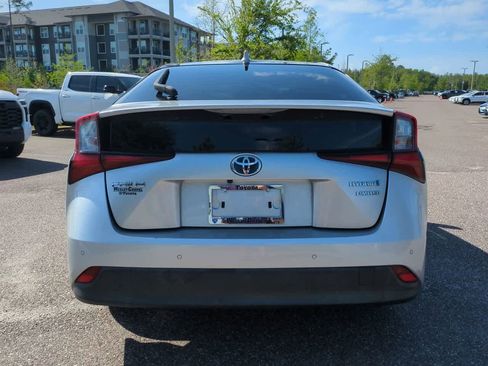 Used 2021 Toyota Prius Limited image 5