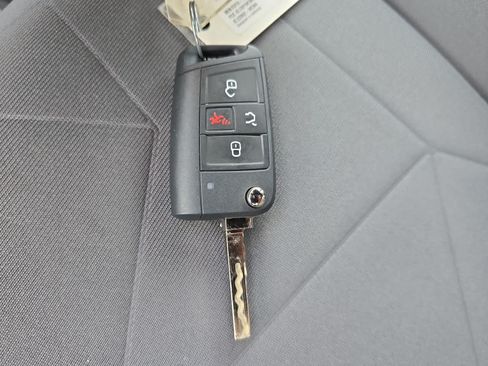 Used 2026 Volkswagen Jetta Sport FWD image 32