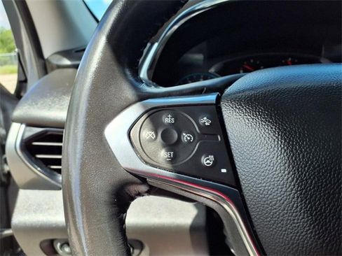 Used 2019 Chevrolet Traverse Premier image 16