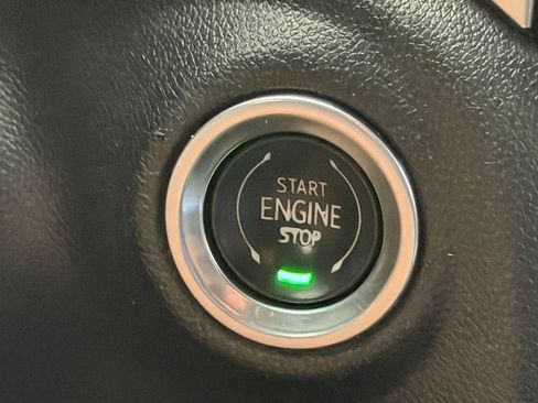 Used 2021 Chevrolet Silverado 1500 LT AWD/4WD image 25