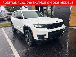 New 2025 Jeep Grand Cherokee L Altitude video 1