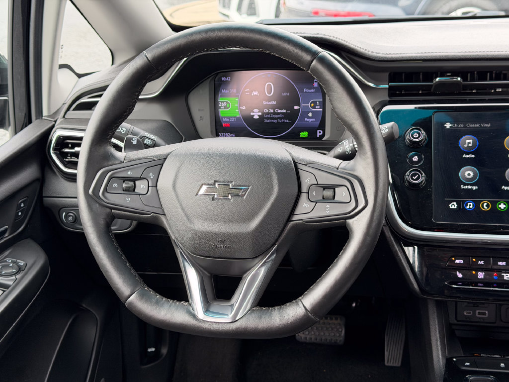 Used 2023 Chevrolet Bolt LT w/ Infotainment Package FWD image 21