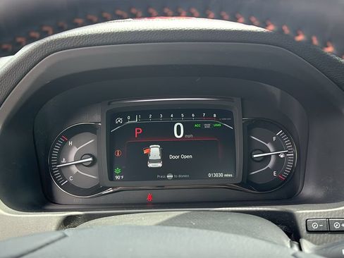 Used 2025 Honda Passport TrailSport image 16