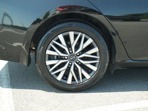 Used 2023 Nissan Altima 2.5 SV w/ SV Premium Package FWD image 46