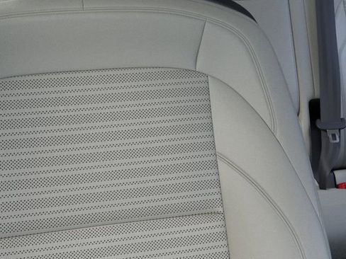 New 2026 Lincoln Nautilus Reserve AWD/4WD image 16